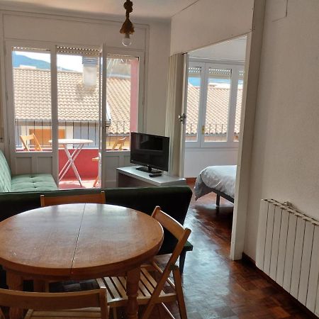 Luminoso, céntrico y silencioso apartamento Jaca Exterior foto