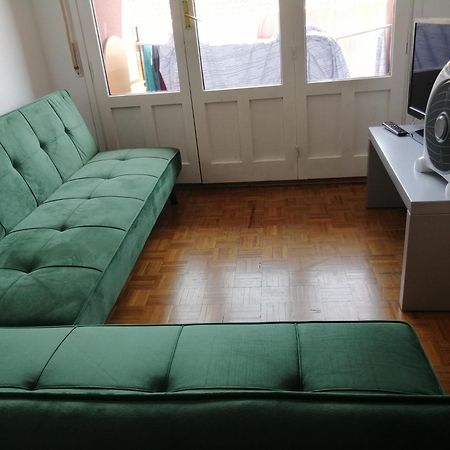 Luminoso, céntrico y silencioso apartamento Jaca Habitación foto