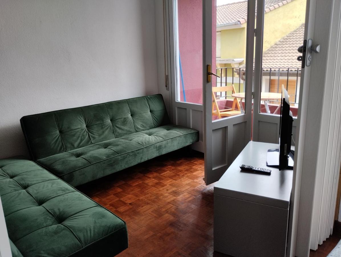 Luminoso, céntrico y silencioso apartamento Jaca Exterior foto