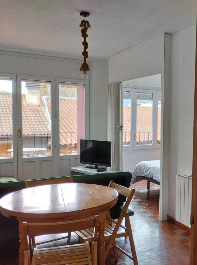 Luminoso, céntrico y silencioso apartamento Jaca Exterior foto